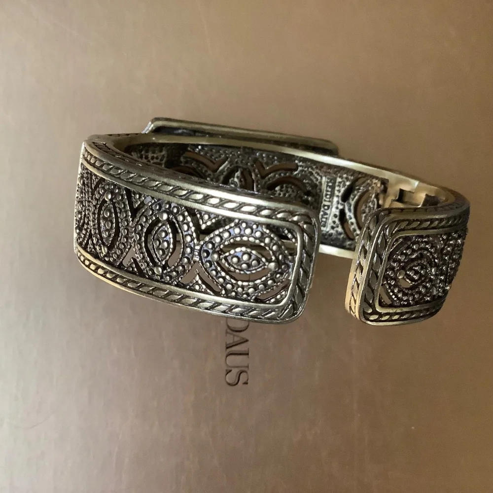 Heidi Daus Tastemaker Crystal Accented Cuff Bracelet SZ S/M